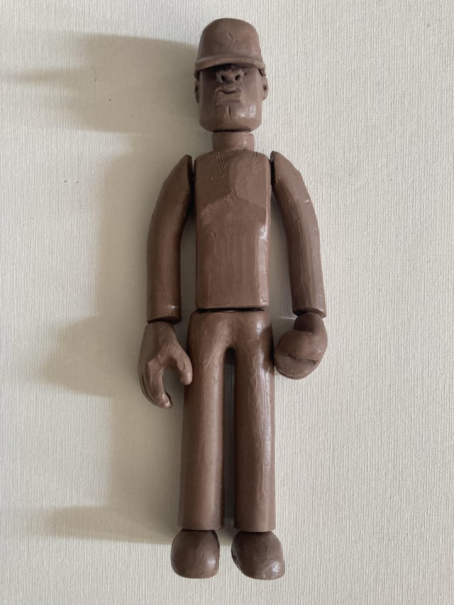 Is there an iOS app I can use to easily scan this clay model?