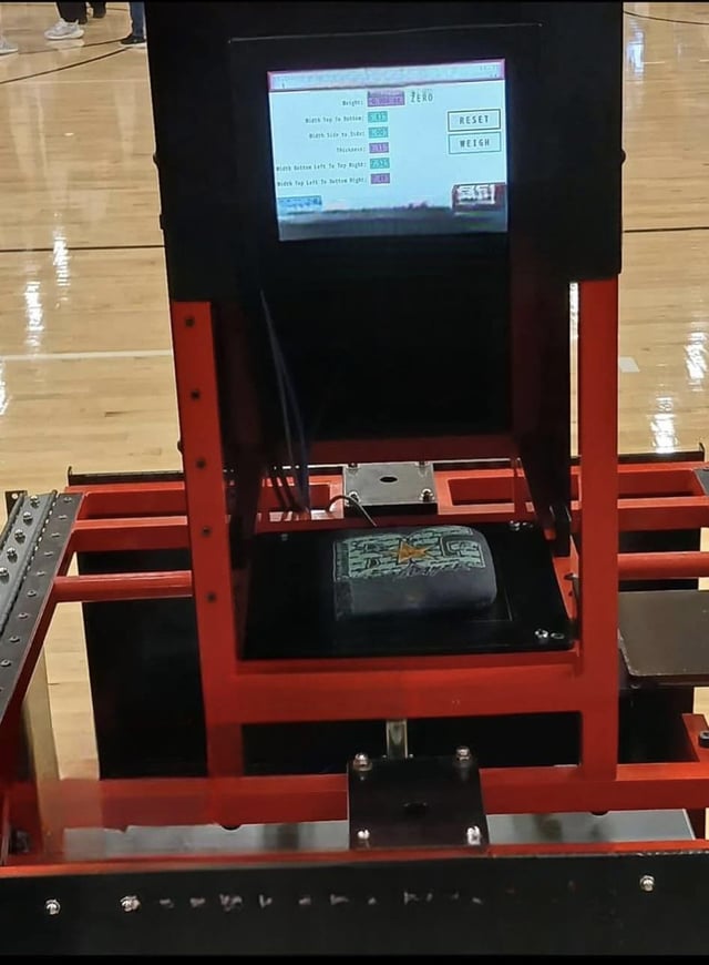 Help Identifying This 3D Scanning Machine Used for Cornhole Bags