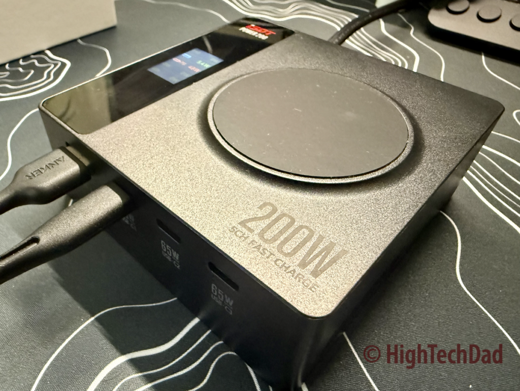 Compact design - ISDT Power 200 Desktop Charger - HighTechDad review