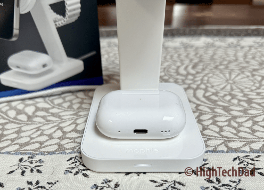 Apple AirPod charging - mophie snap+ 3-in-1 wireless charger - HighTechDad review