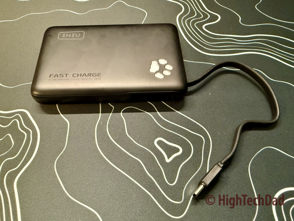 Built-in USB-C cable - INIU P41L-E2 Powerbank Portable battery - HighTechDad review